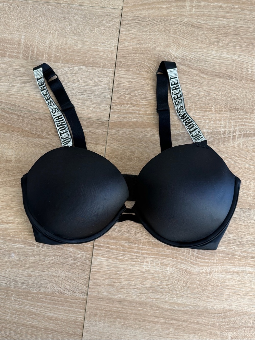 Victoria’s Secret Very Sexy Shine Strap Push-Up Bra in black.